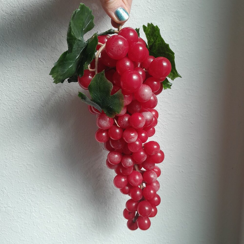 4/$20 sale 9" Red Grapes Artificial Fake False Fruit Vintage Grape Strand Rubber